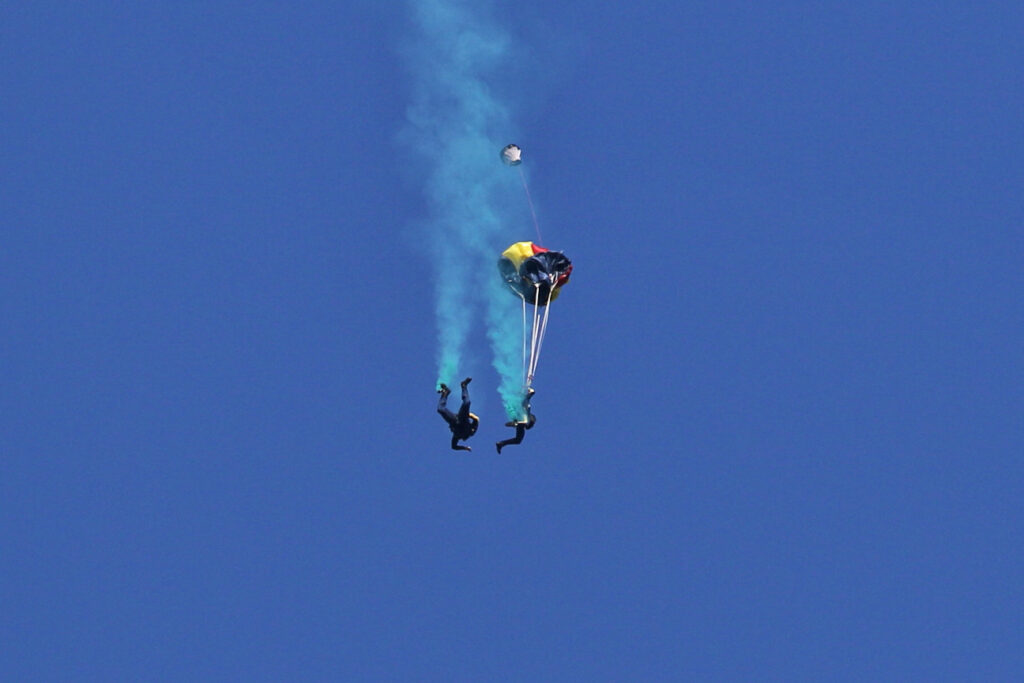 Paratroopers&#039; Jump Czech Armed Forces and Polish Armed Forced