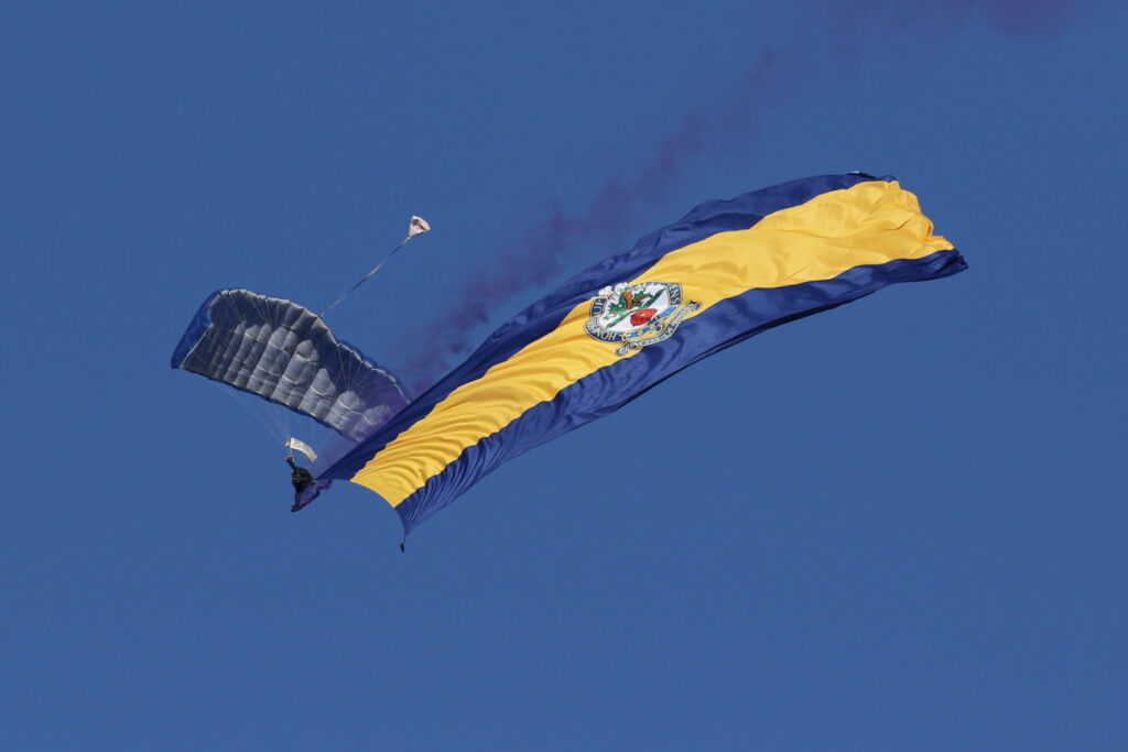Paratroopers&#039; Jump Czech Armed Forces and Polish Armed Forced