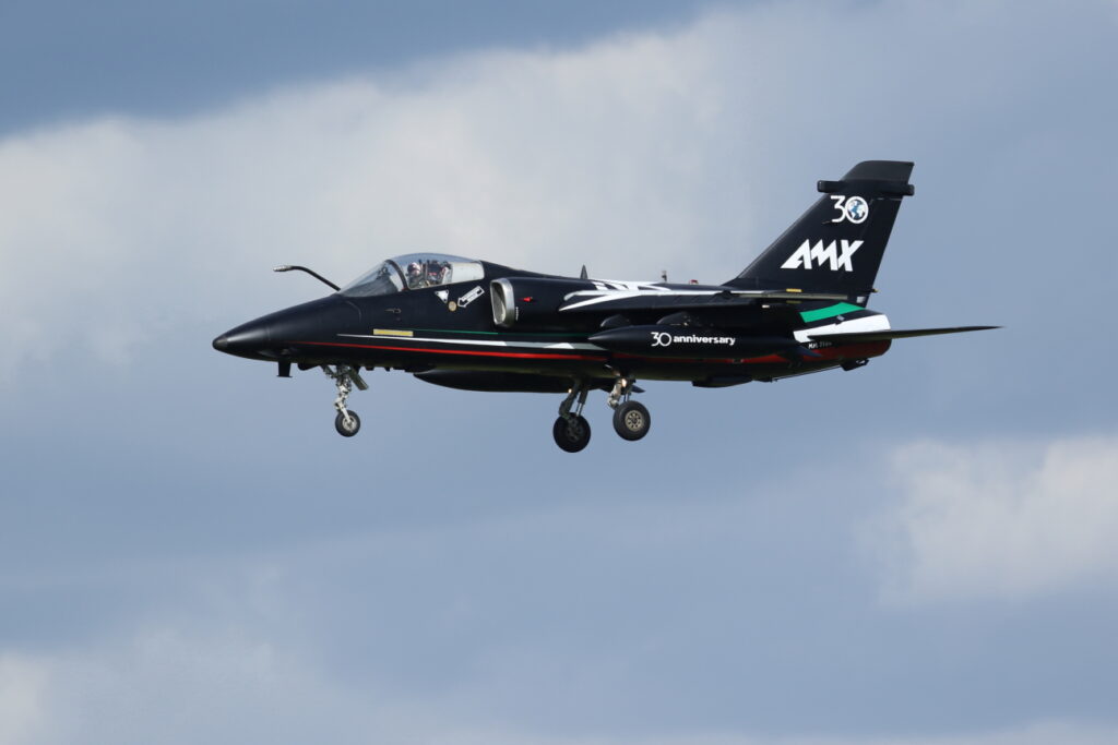 AMX International AMX Special Colors Istrana
