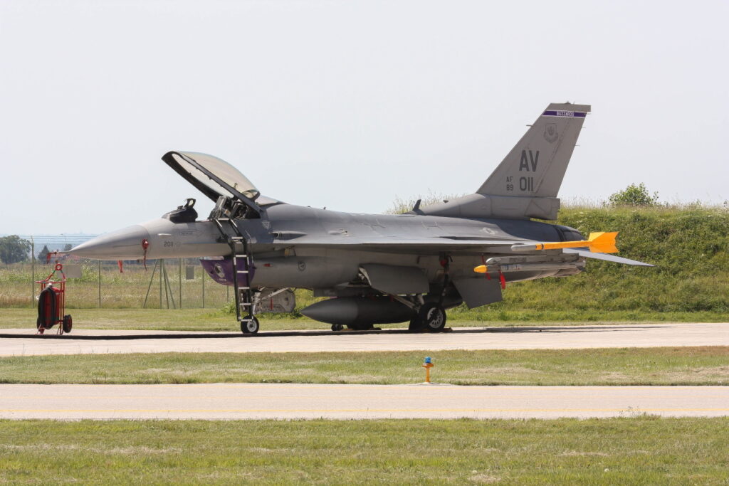 General Dynamics F-16C Block 40E  &quot;Fighting Falcon&quot; United States - US Air Force (USAF)