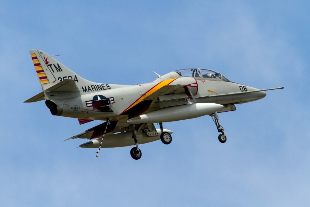Douglas TA-4J &quot;Skyhawk&quot; United States - US Marine Corps (USMC)