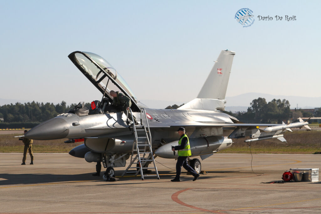 General Dynamics F-16BM &quot;Fighting Falcon&quot; Denmark - Air Force