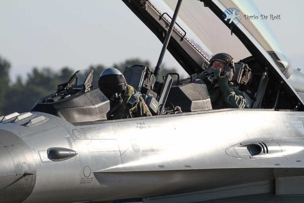 General Dynamics F-16BM &quot;Fighting Falcon&quot; Denmark - Air Force