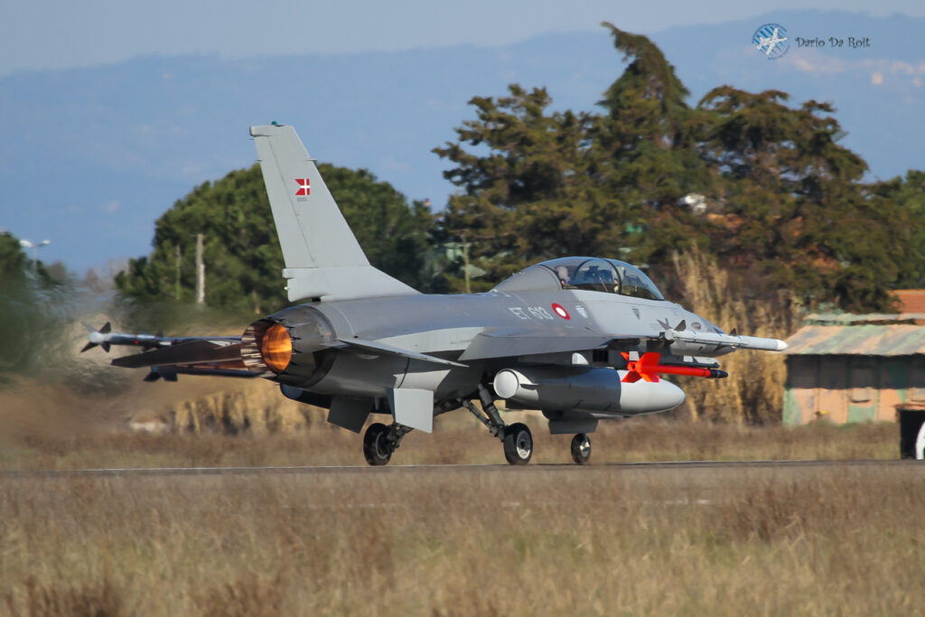 General Dynamics F-16BM &quot;Fighting Falcon&quot; Denmark - Air Force