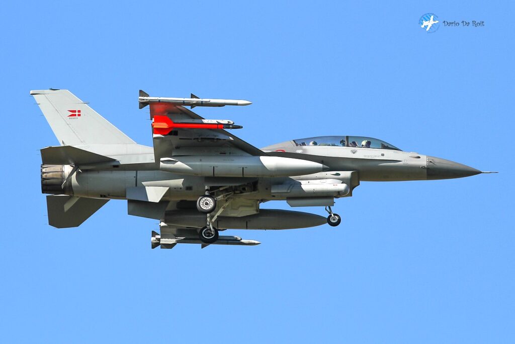General Dynamics F-16BM &quot;Fighting Falcon&quot; Denmark - Air Force
