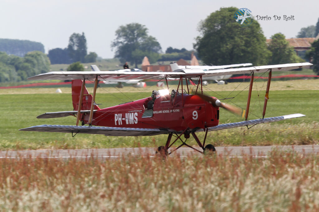De Havilland DH-82A Tiger Moth Private