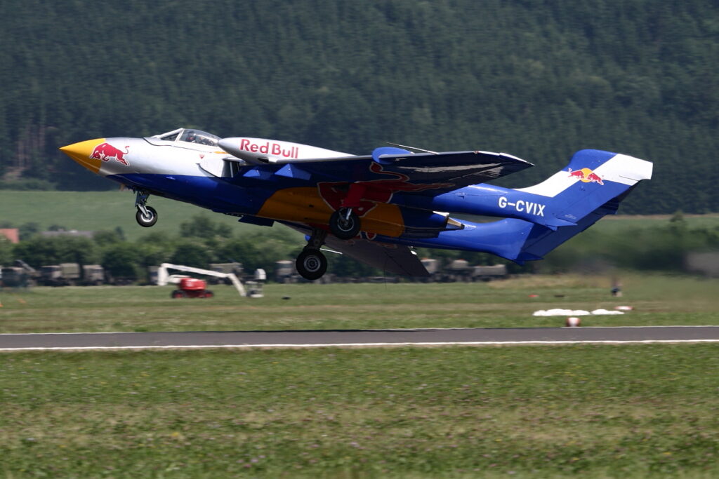 De Havilland DH-110 Sea Vixen FAW.2 Private