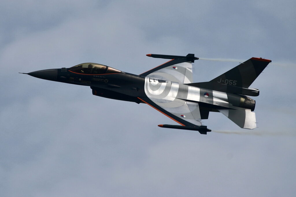 General Dynamics F-16AM &quot;Fighting Falcon&quot; Netherlands - Royal Air Force