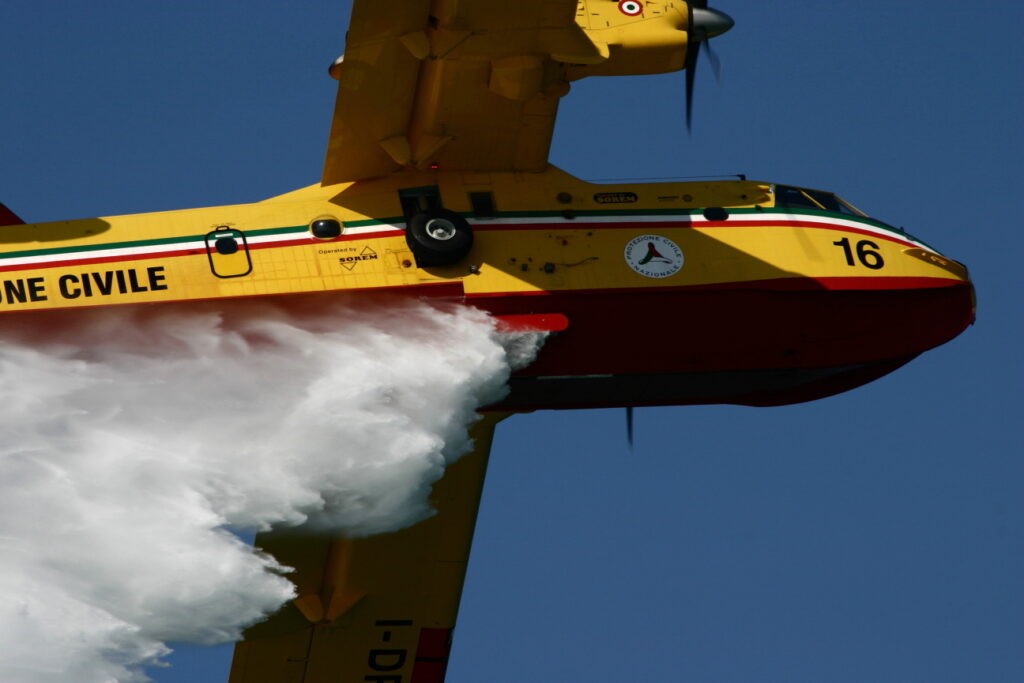 Canadair CL-415 Italy - Vigili del Fuoco