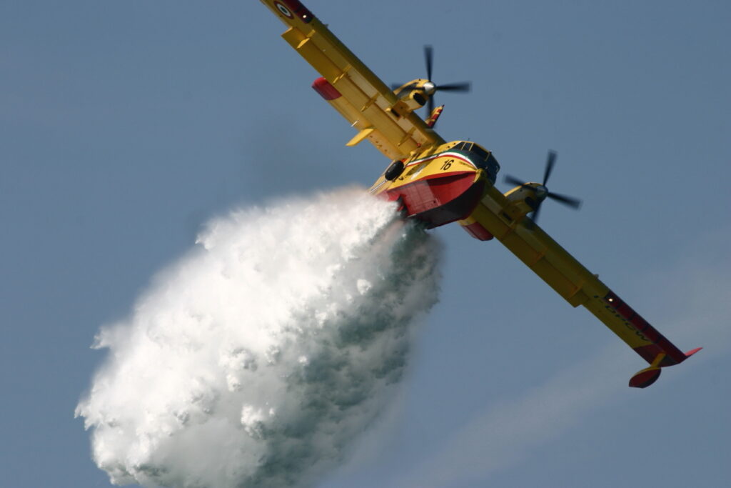 Canadair CL-415 Italy - Vigili del Fuoco