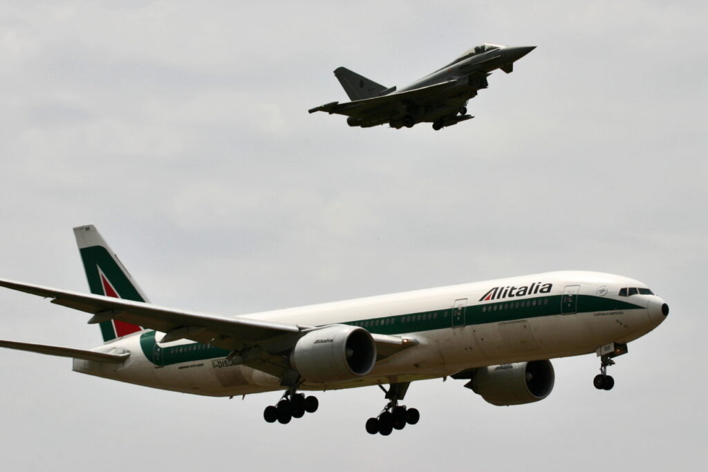 Boeing 777-200 Alitalia