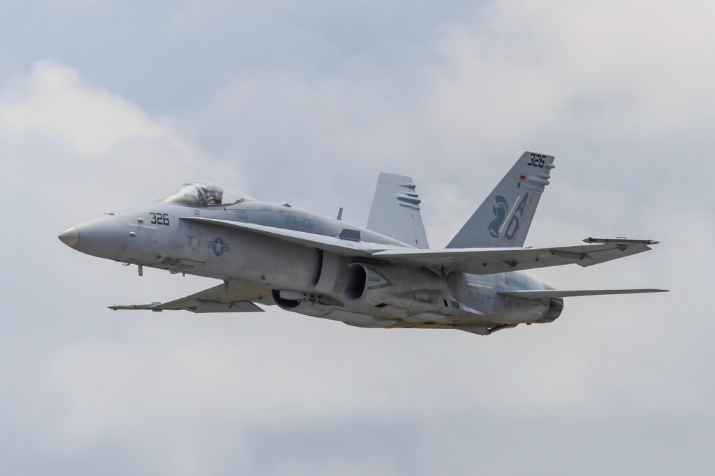 McDonnell Douglas F/A-18C &quot;Hornet&quot;  United States - US Navy (USN)