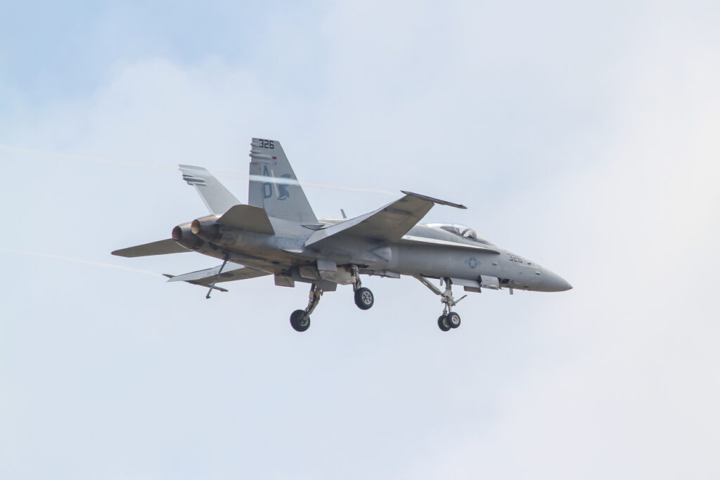 McDonnell Douglas F/A-18C &quot;Hornet&quot;  United States - US Navy (USN)