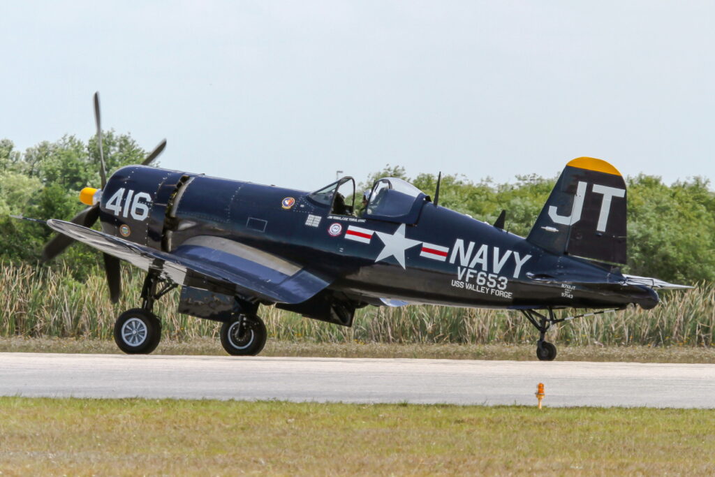 Chance Vought F4U-4 Corsair Private
