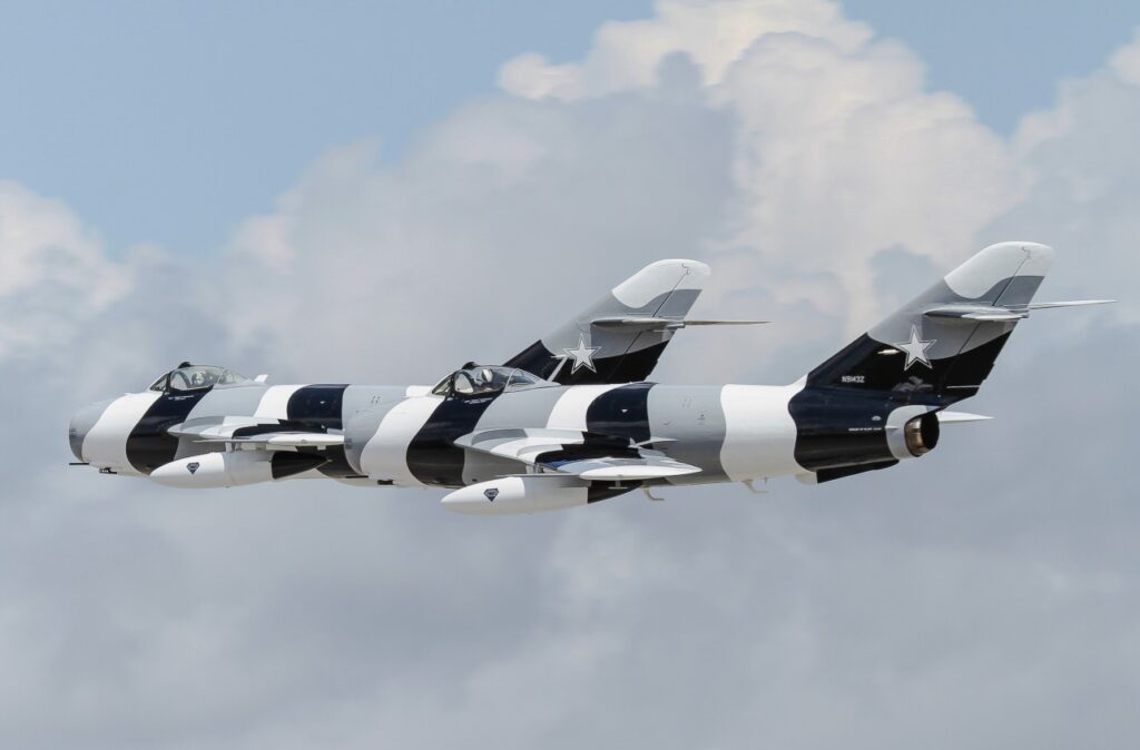 PZL-Mielec Lim-6  PZL- Black Diamond Jet Team