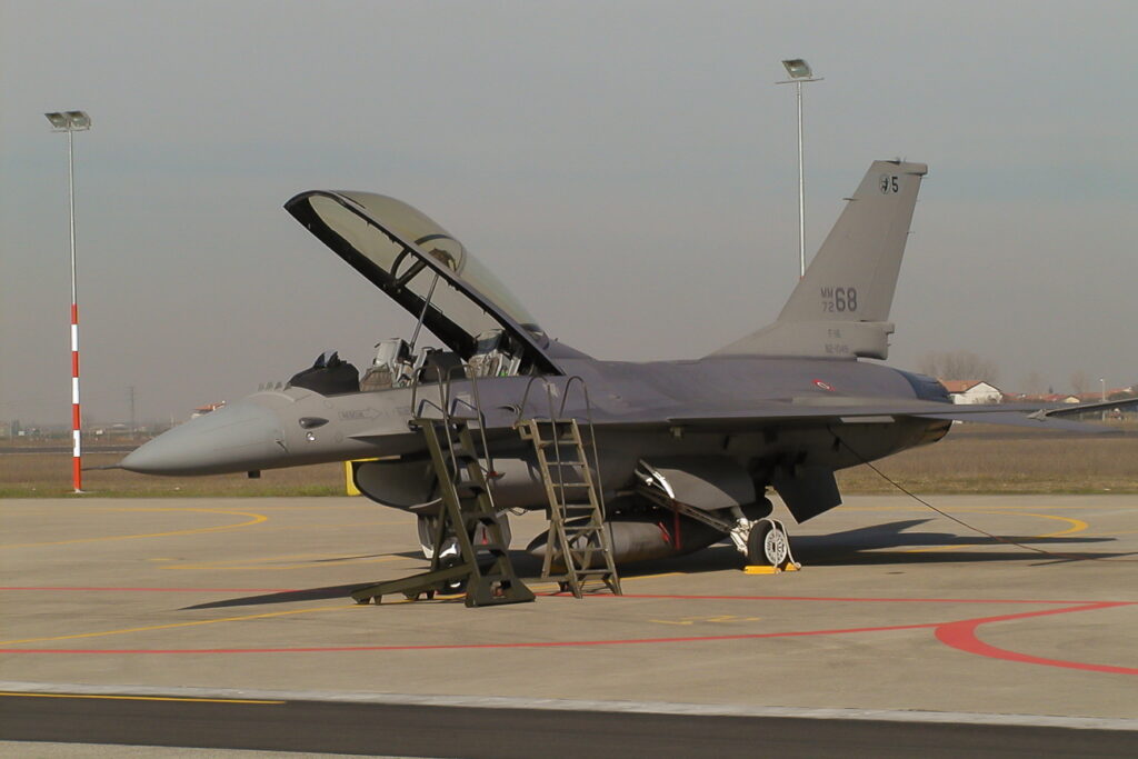 General Dynamics F-16A Block 15P ADF Italy - Air Force