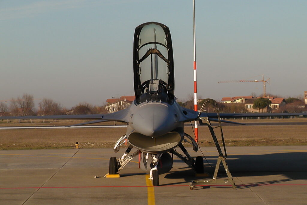 General Dynamics F-16A Block 15P ADF Italy - Air Force