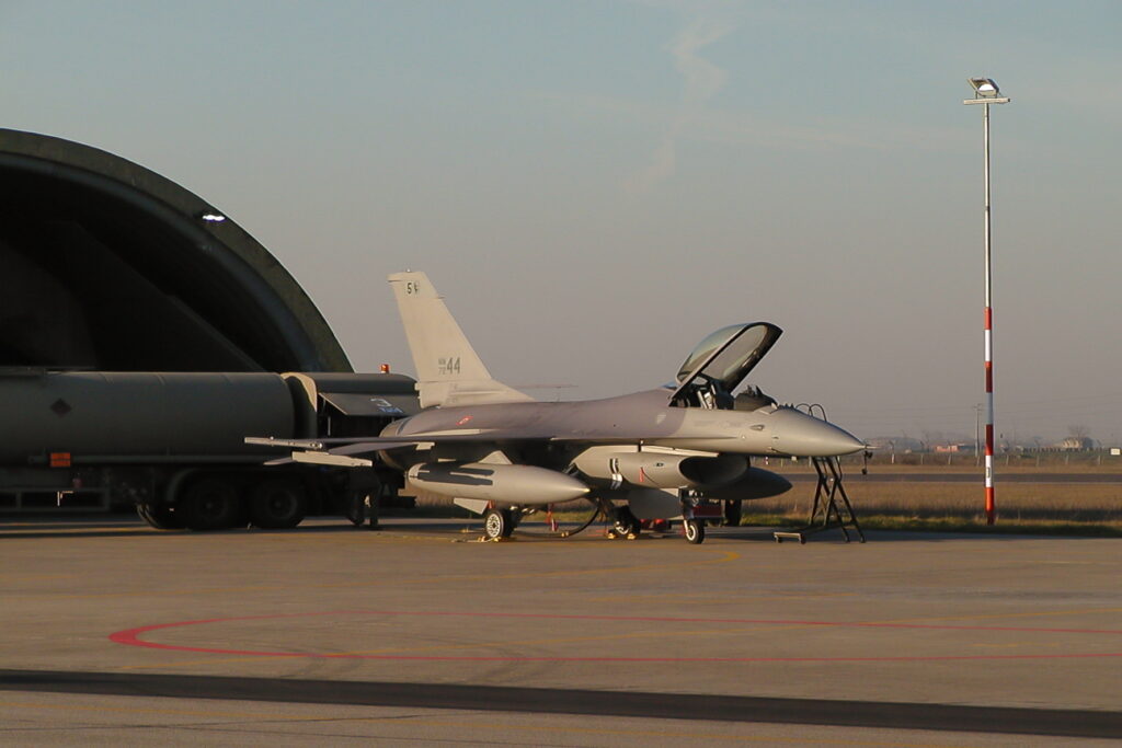 General Dynamics F-16A Block 15P ADF Italy - Air Force