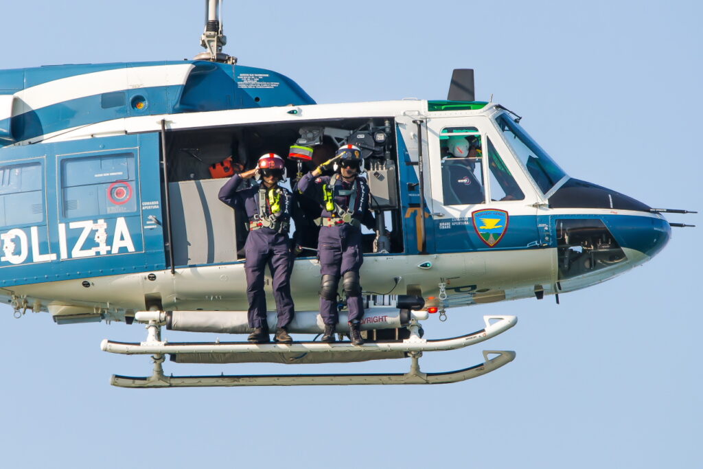Agusta-Bell AB-212AM  Italy - Polizia di Stato