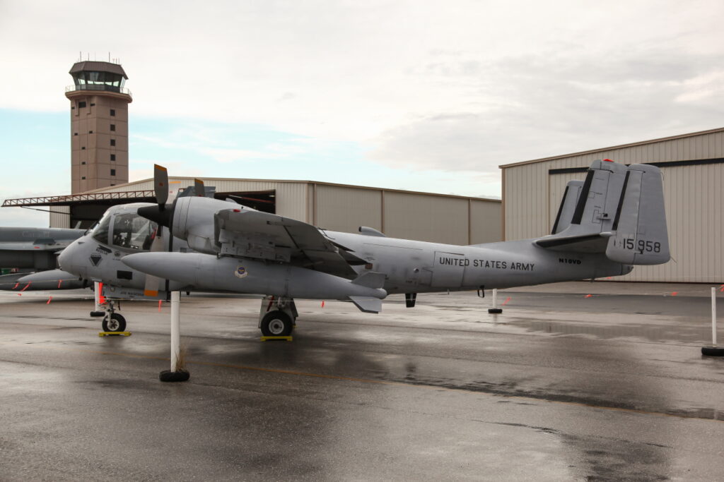 Grumman OV-1D &quot;Mohawk&quot; Private