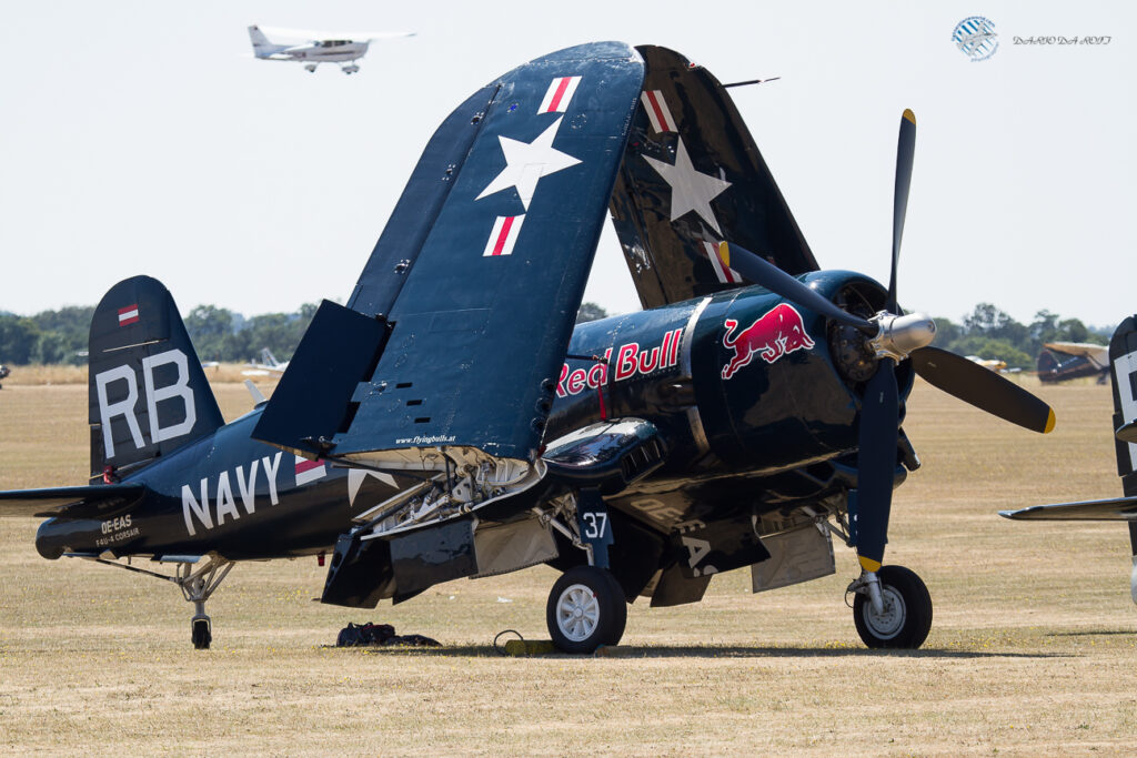 Chance Vought F4U-4 &quot;Corsair&quot; Private