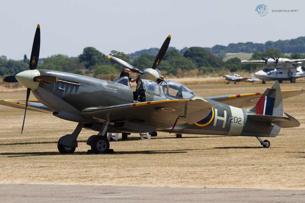 Supermarine Spitfire Mk IX/T Private