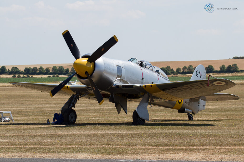 Hawker Sea Fury T.20  United Kingdom - Royal Navy
