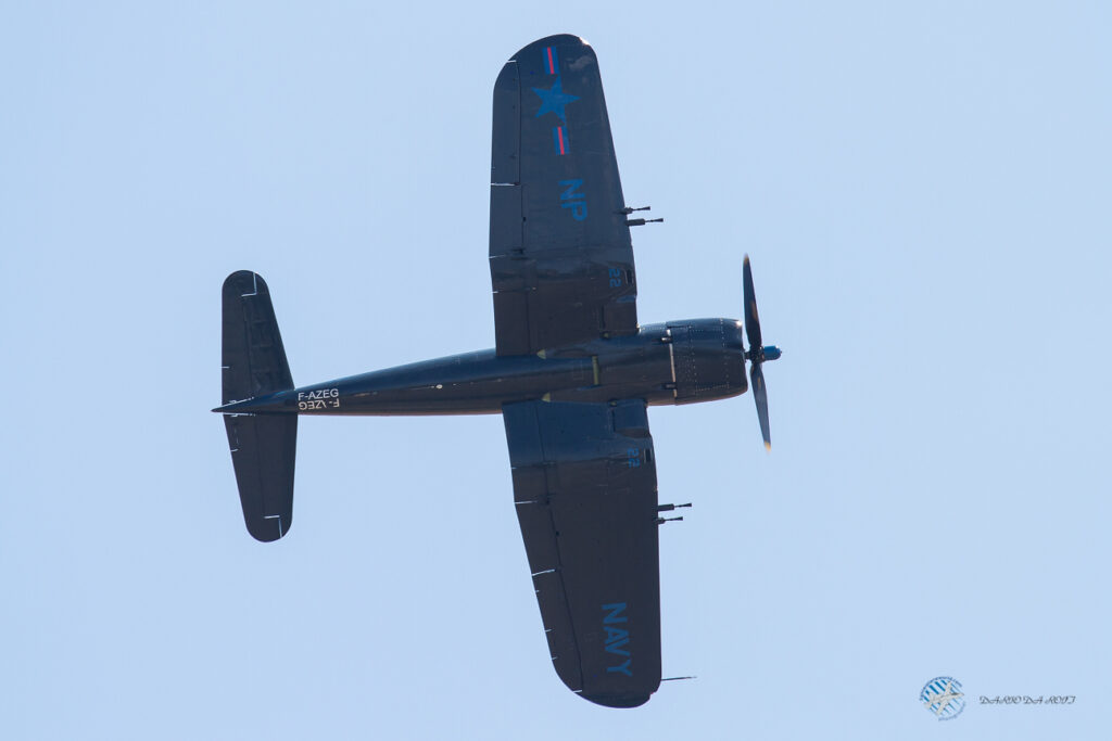 Chance Vought F4U-4 Corsair  Private