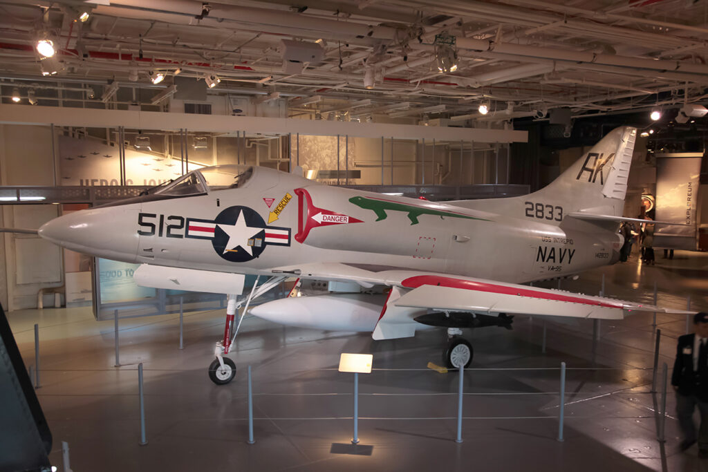 Douglas A-4B &quot;Skyhawk&quot; United States - US Navy (USN)