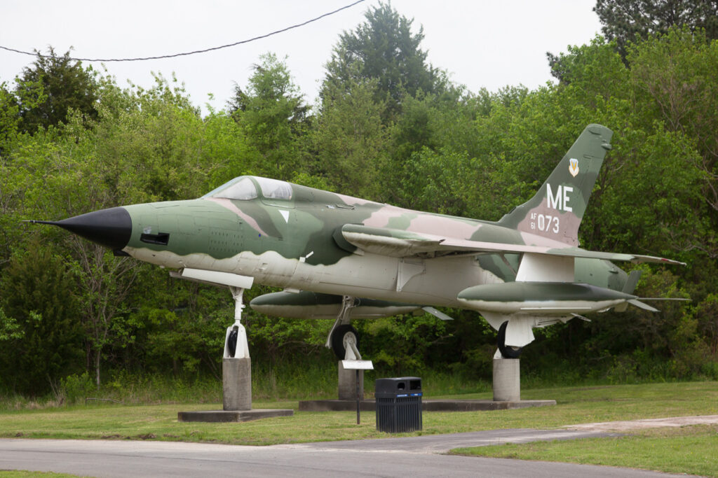 Republic F-105D &quot;Thunderchief&quot;  United States - US Air Force (USAF)
