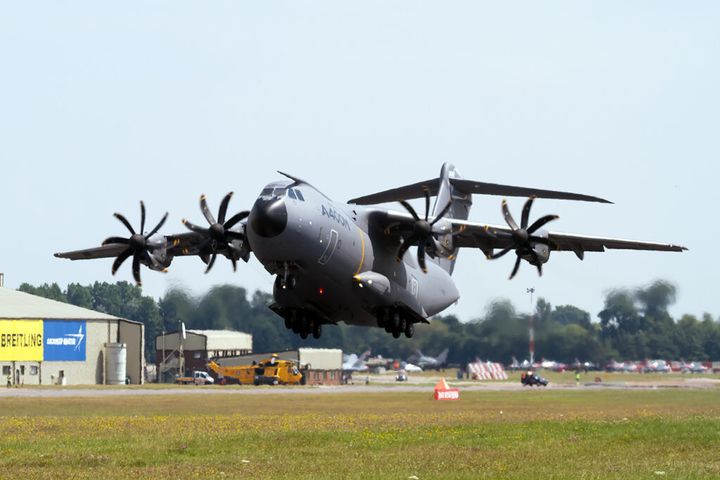 Airbus A400M  Airbus Industrie