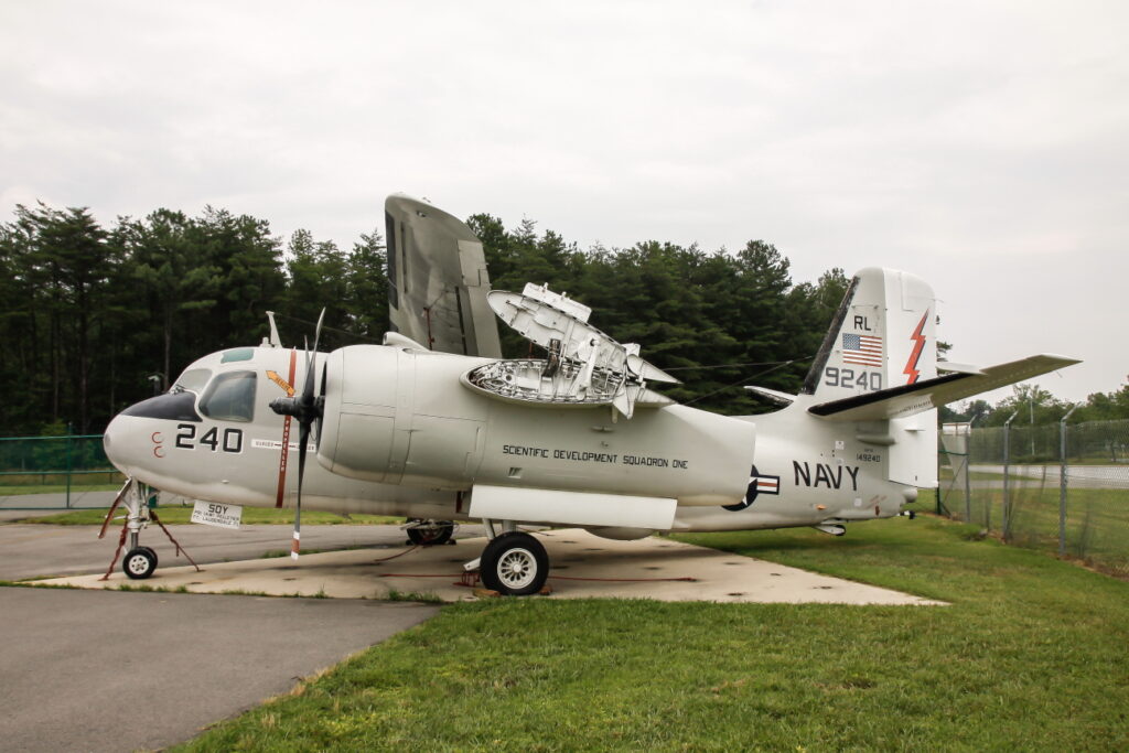 Grumman S-2D &quot;Tracker&quot;  United States - US Navy (USN)