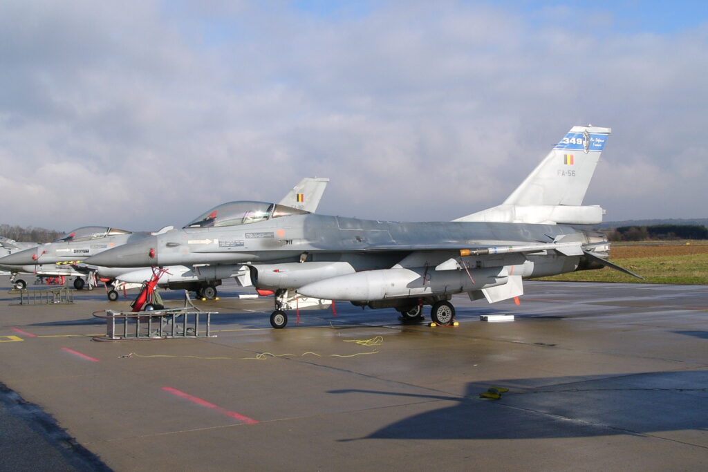General Dynamics F-16BM &quot;Fighting Falcon&quot; Belgium - Air Force