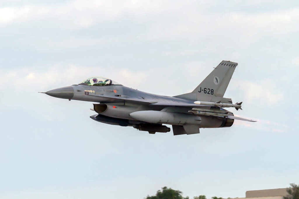 General Dynamics F-16AM Fighting Falcon Netherlands - Royal Air Force