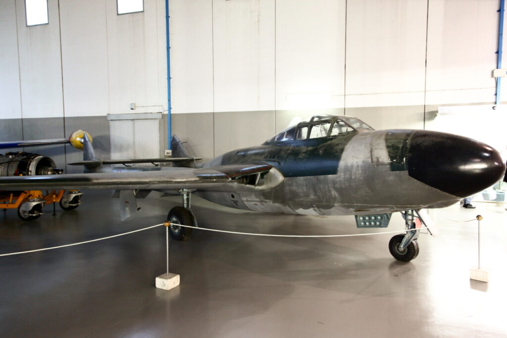 DeHavilland DH-113 NF Mk.54 &quot;Vampire&quot; 1949