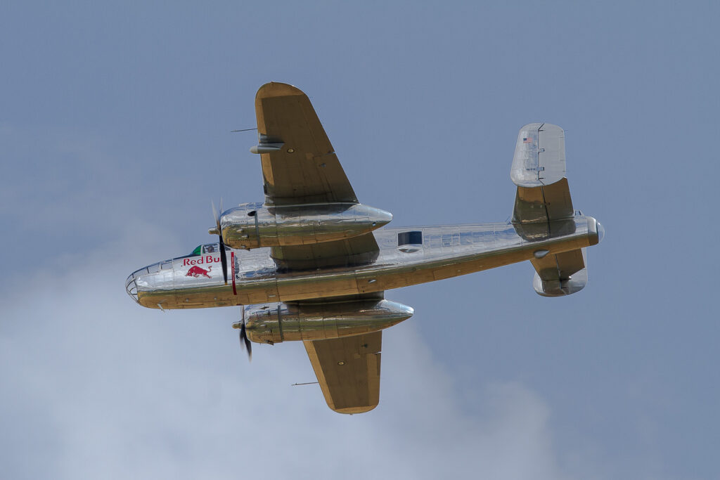North American B-25J &quot;Mitchell&quot; Private Red Bull