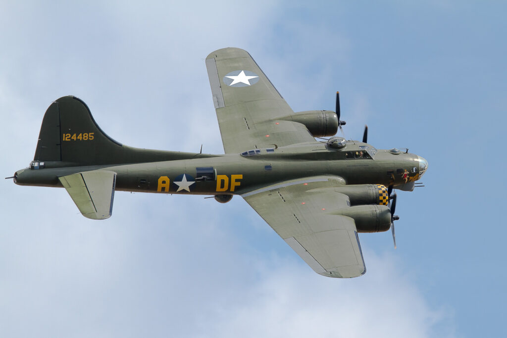Boeing B-17G Flying Fortress Private