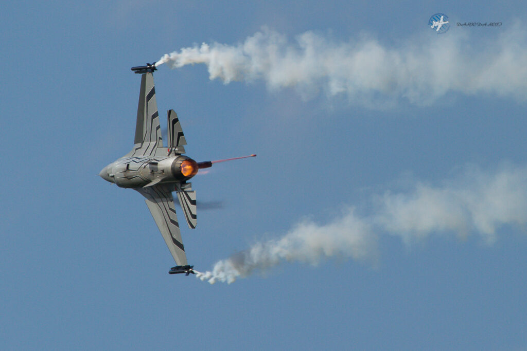 General Dynamics F-16AM Fighting Falcon Demo scheme for the 2015 - 2017 seasons  Belgium - Air Force