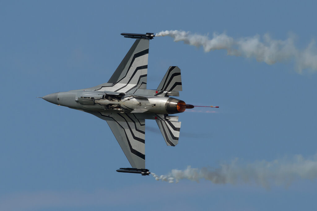 General Dynamics F-16AM Fighting Falcon Demo scheme for the 2015 - 2017 seasons  Belgium - Air Force