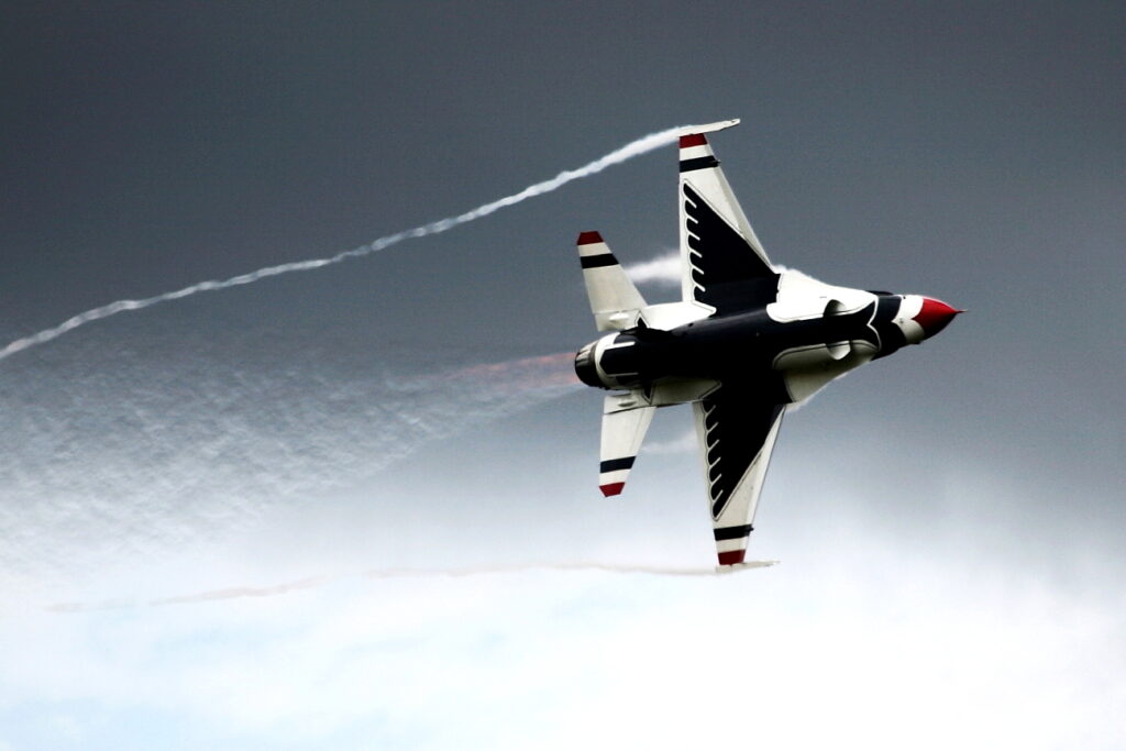 General Dynamics F-16C Fighting Falcon United States Air Force Thunderbirds