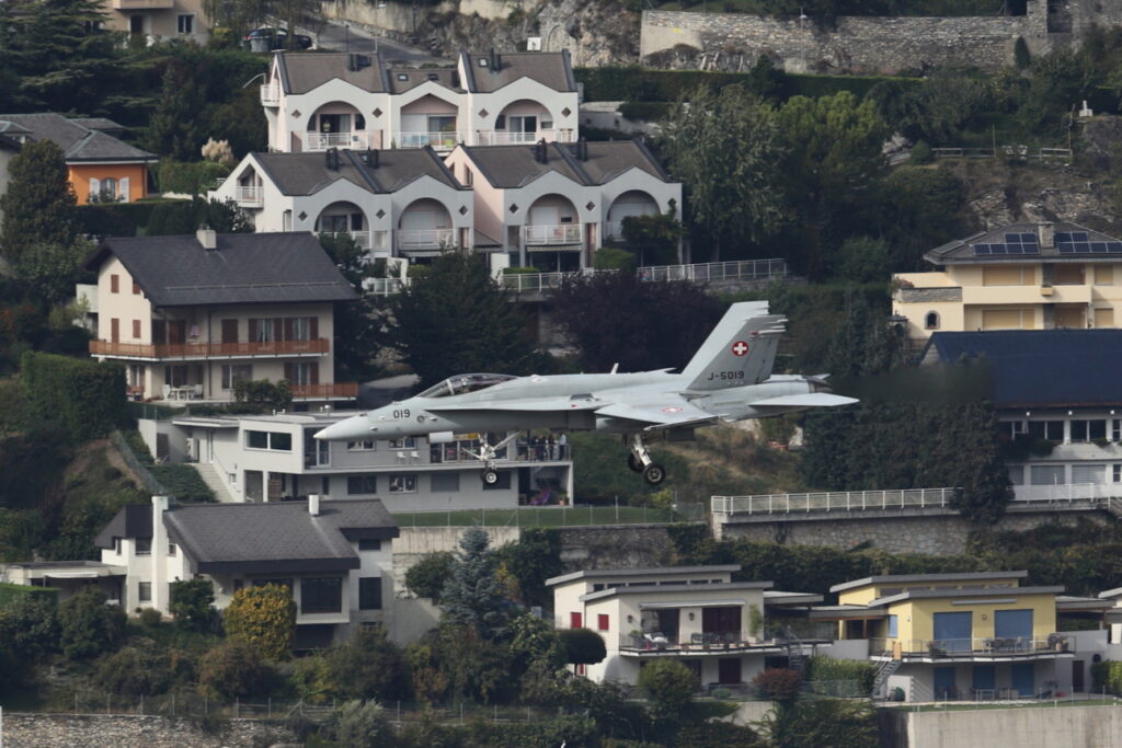 McDonnell Douglas F/A-18C Hornet  Switzerland - Air Force