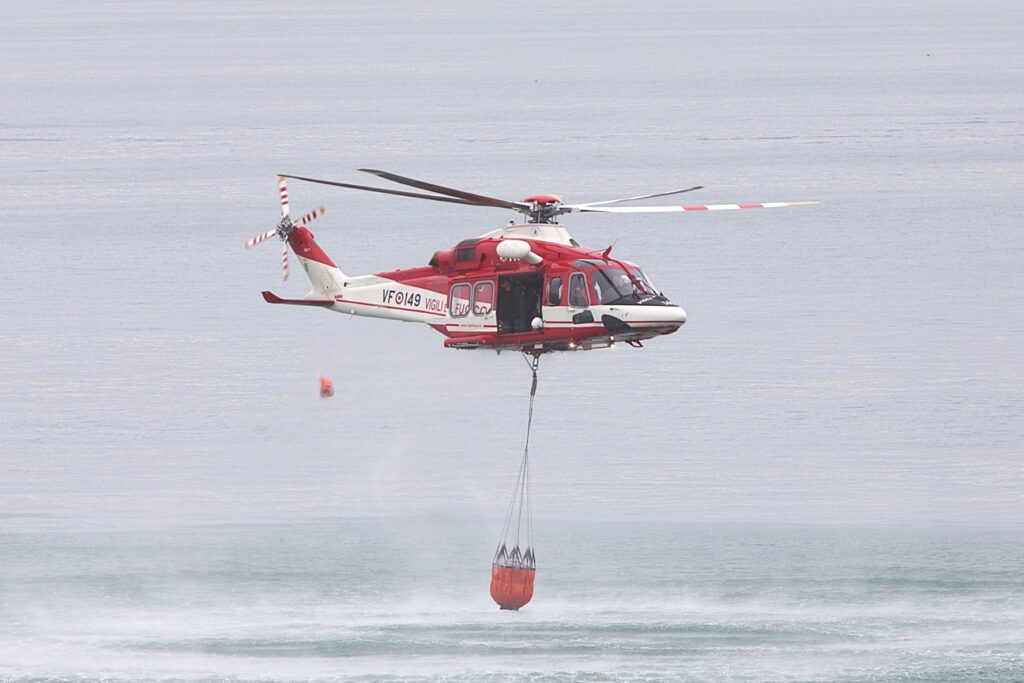 Agusta-Westland AW-139  Italy - Vigili del Fuoco