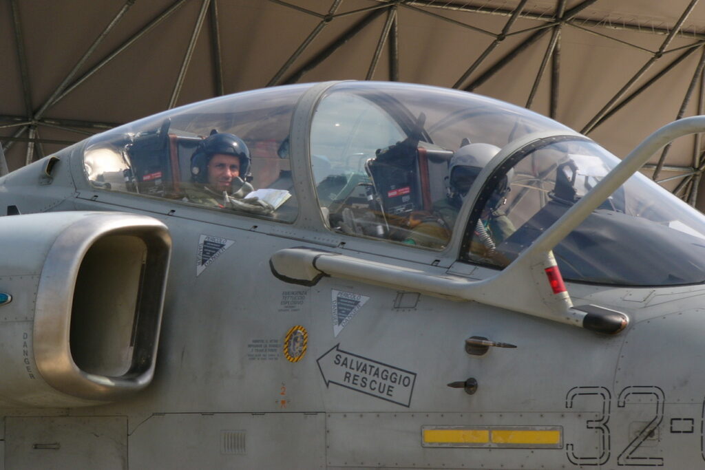 Alenia/Aermacchi/Embraer TA-11A AMX-T Italy - Air Force