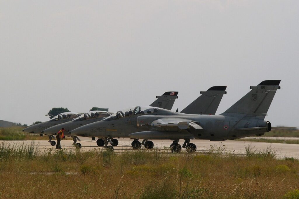 Alenia/Aermacchi/Embraer TA-11A AMX-T Italy - Air Force