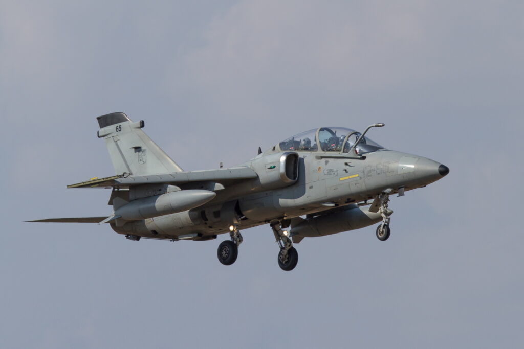 Alenia/Aermacchi/Embraer TA-11A AMX-T Italy - Air Force