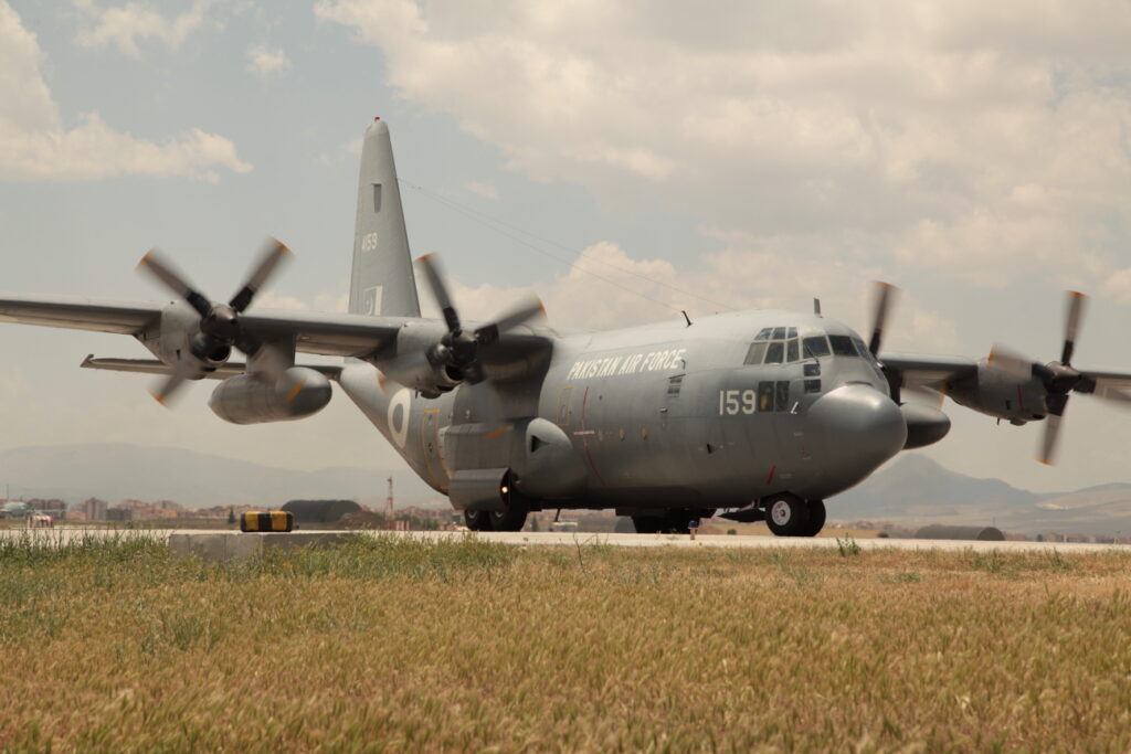 Lockheed C-130E Hercules Pakistan - Air Force